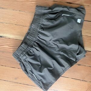 Vuori Dash Shorts sz Small